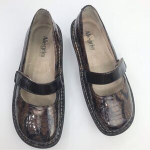 Alegria FELIZ 713 Brown Patent Leather Snakeskin Print Mary Jane Support Shoes